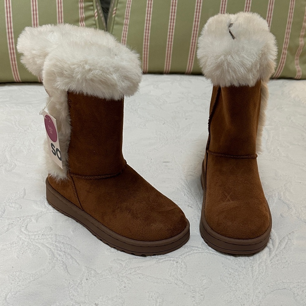 SO Brown and White Faux Fur Winter Boots
